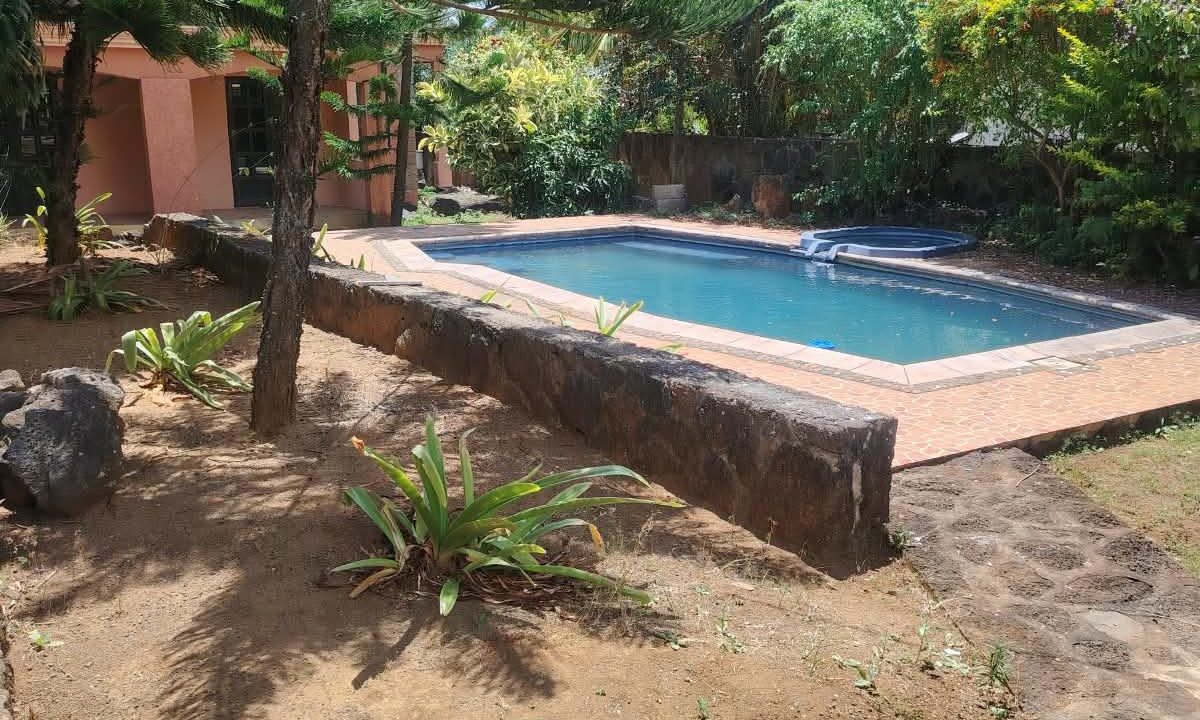 New 3-bedroom duplex for sale in Pereybere with shared pool