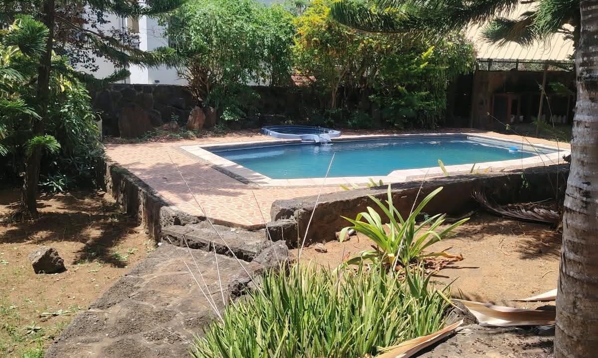 New 3-bedroom duplex for sale in Pereybere with shared pool
